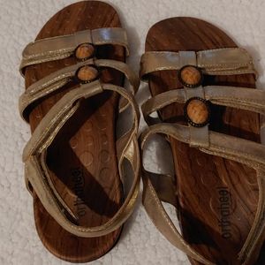 Orthaheel sandals